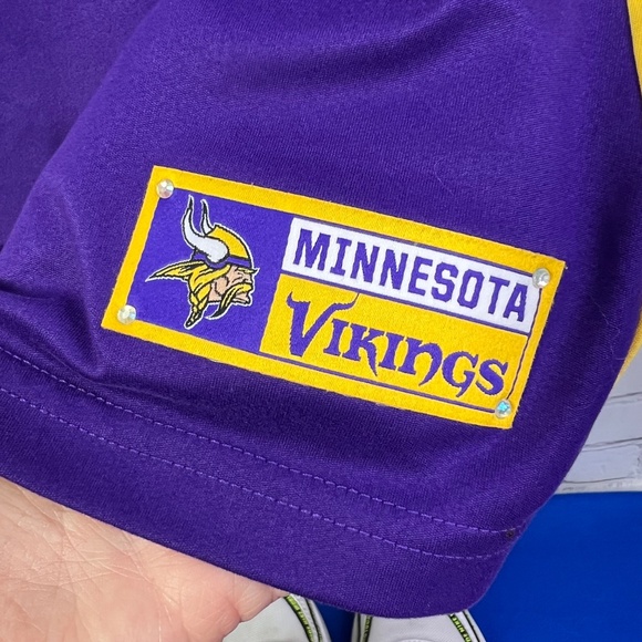 NWOT |•MAJESTIC•| Minnesota Vikings Bridgewater 5 V-Neck Rhinestone Top Size S - Picture 6 of 9